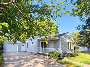 521 Oak St, Mount Morris, MI 48458