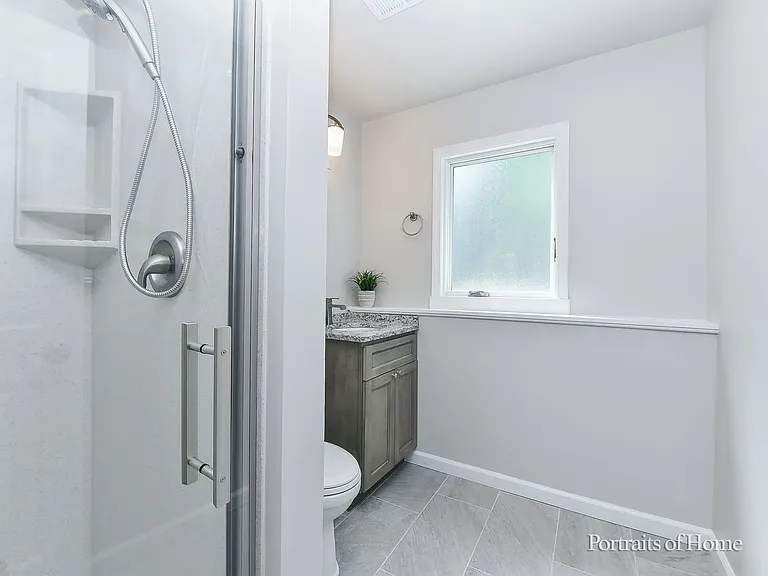5S480 Campbell Dr — Photo 22