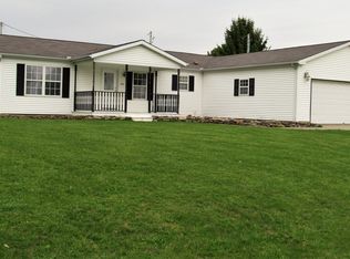 111 Leigh Rd, West Unity, OH 43570