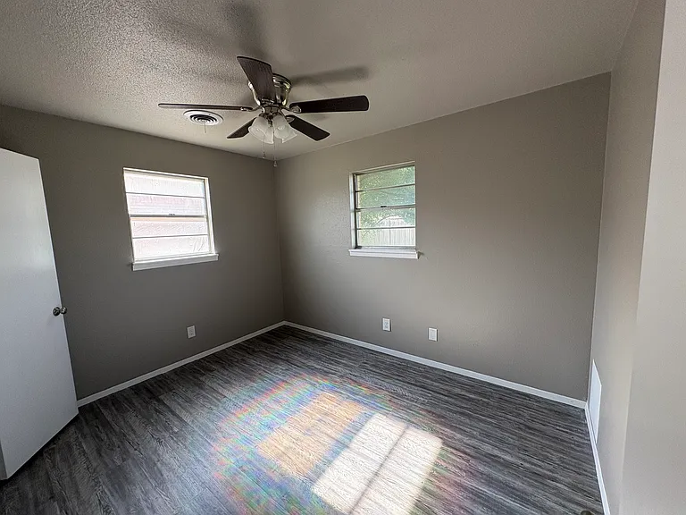 5001 Westway Trl — Photo 6