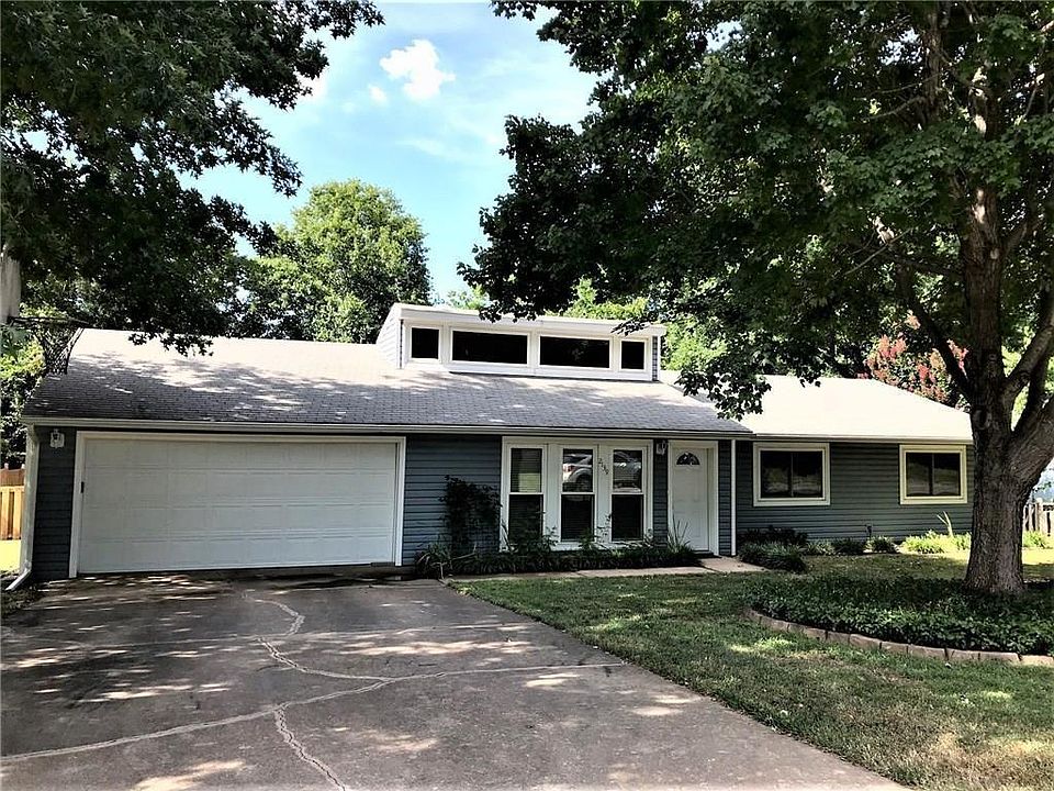 1st image of 2139 W Loren Cir