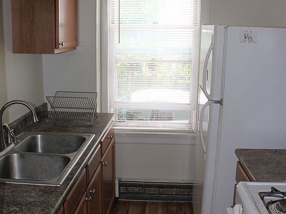 3rd image of 27 Governor Street # Fl 1ST