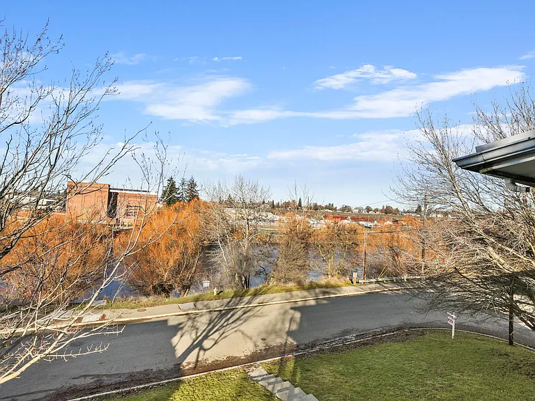 1722 E South Riverton Ave #A — Photo 25