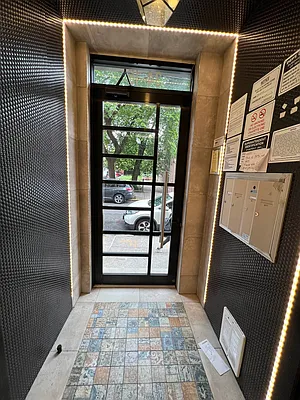 Rented by Delmark Realty LLC | media 95