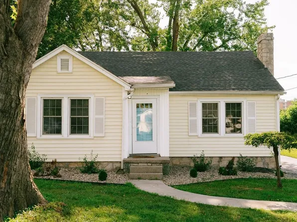 218 Riverwood Ave, Bowling Green, KY 42103