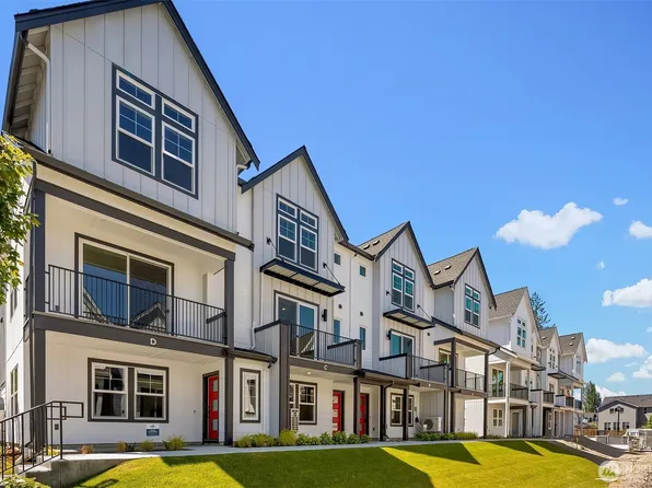 9017 NE 203rd Court #C, Bothell, WA 98011