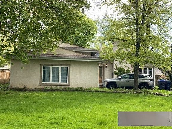 2nd image of 757 Strawberry Hill Dr