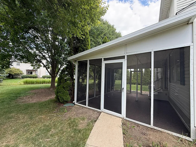 5990 Rings Rd — Photo 41