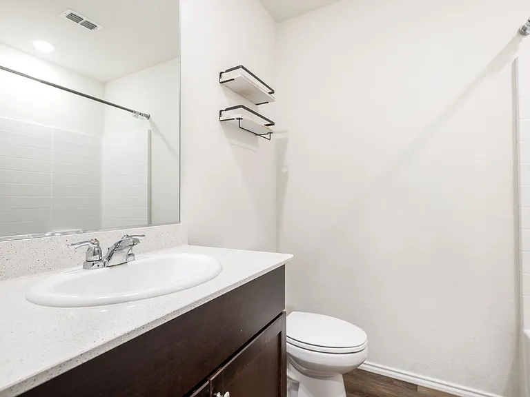 417 Sweetshade Ln — Photo 15
