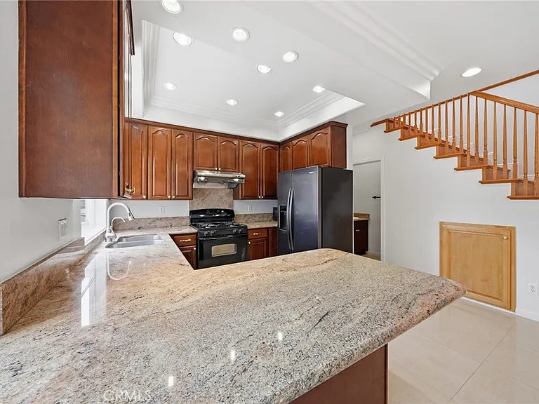5803 Fullerton Ave — Photo 8