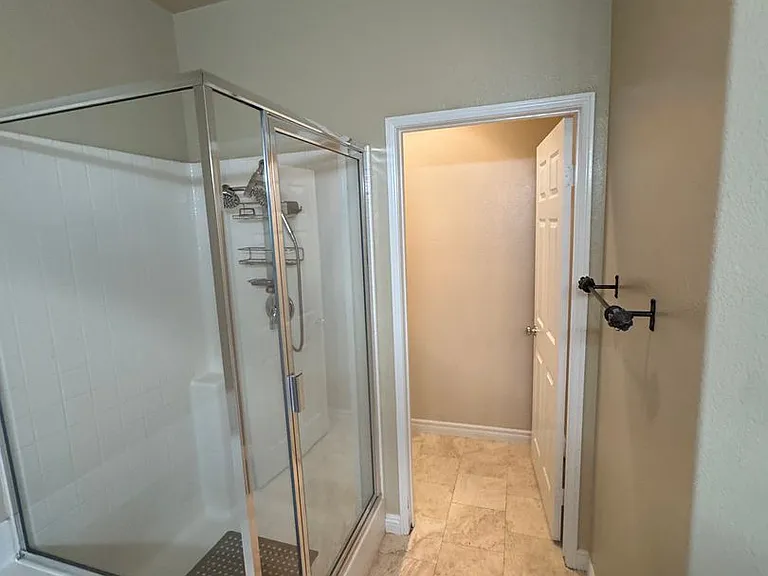 170 Trofello Ln — Photo 49