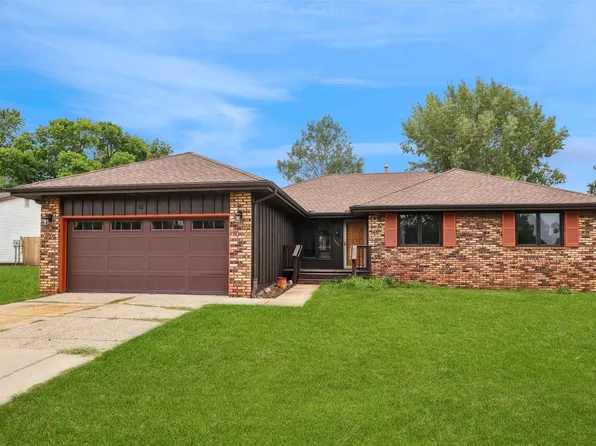 1006 SE Uehlamar Dr, Ankeny, IA 50021