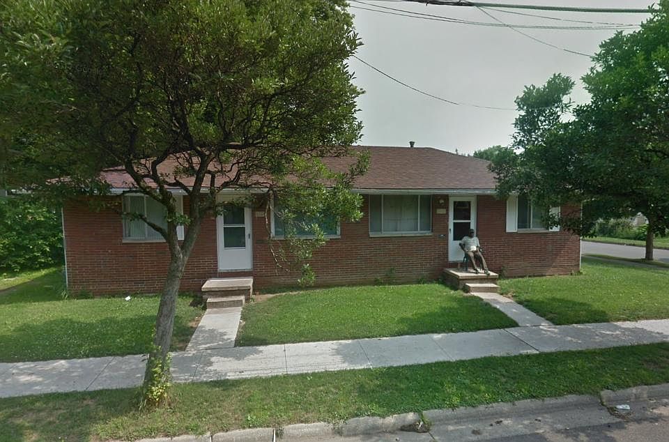 1st image of 1141 Santee Ave #1141