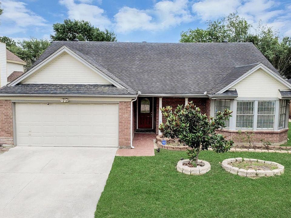 1st image of 4922 E Laureldale Dr