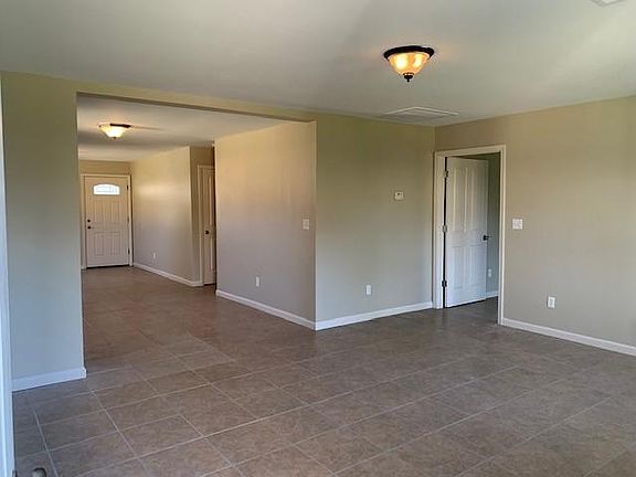3rd image of 4858 Montegut Dr