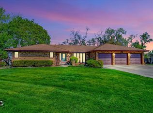 25304 W Willow Dr, Plainfield, IL 60544