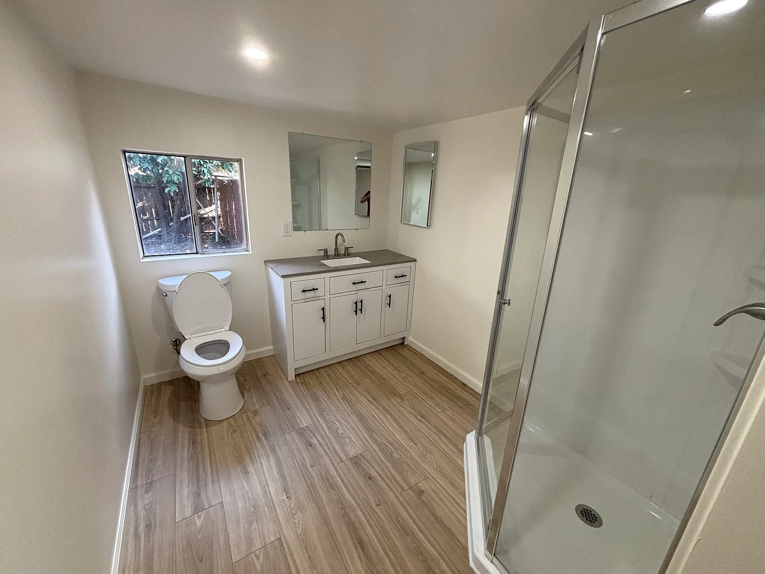 2 bed, 850 sqft, $2,395 — Photo 4