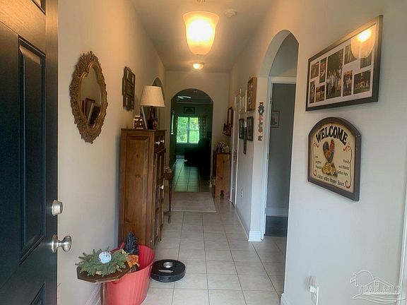 3rd image of 2569 Redford Dr