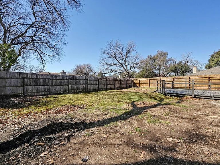 1017 Cripple Creek Dr — Photo 28