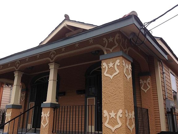 2nd image of 929 Saint Maurice Ave