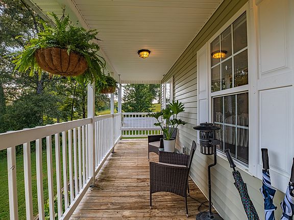 2nd image of 1450 Pleasant Hill Rd