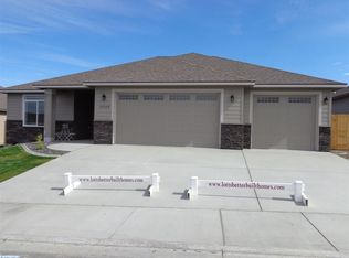 10363 W 16th Pl, Kennewick, WA 99338