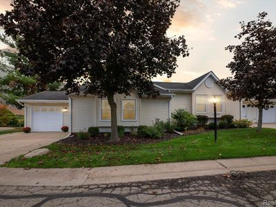 1396 Shire Ct, Howell, MI, 48843