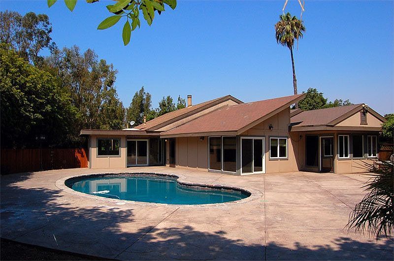 2nd image of 6445 La Cumbre Rd