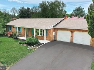 1495 Irishtown Rd, New Oxford, PA 17350