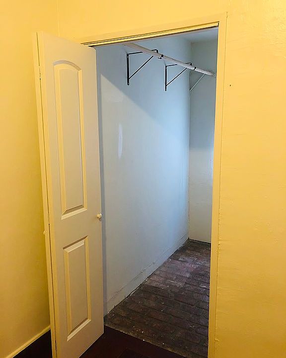 1st image of 837 N Poinsettia Pl