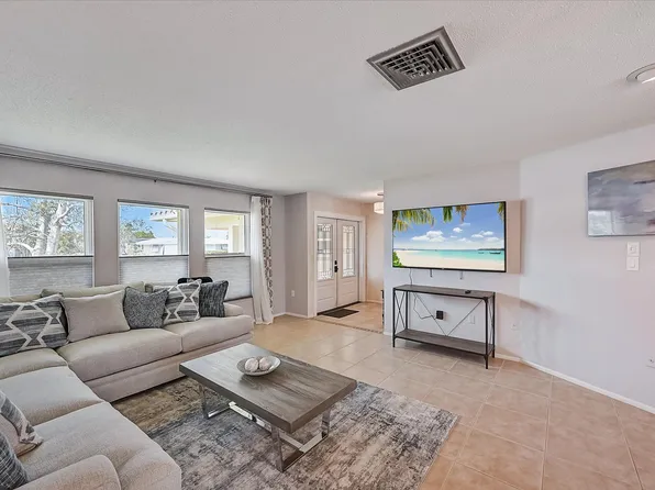 10 Stone Mountain Blvd, Englewood, FL 34223