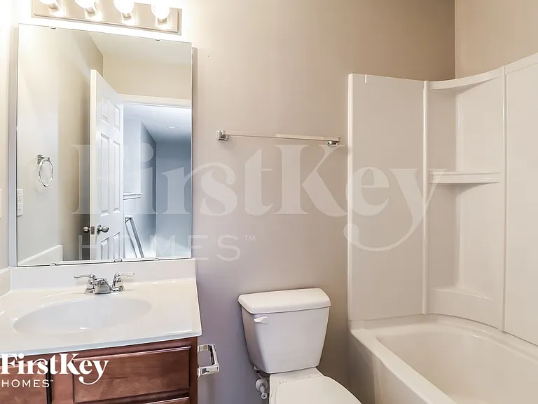 10118 Green Grass Rd — Photo 16