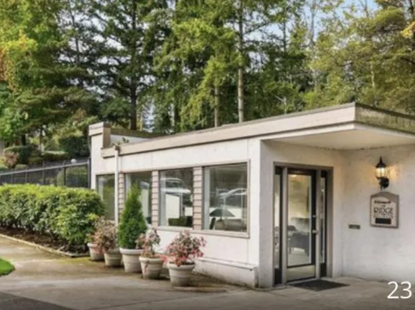 10520 NE 32nd Pl APT J204, Bellevue, WA 98004