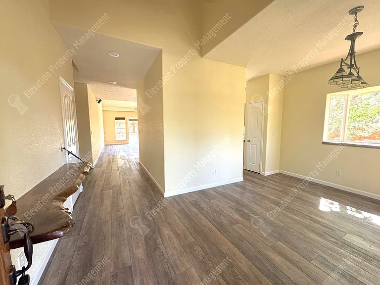 61153 Ridgewater Loop — Photo 2