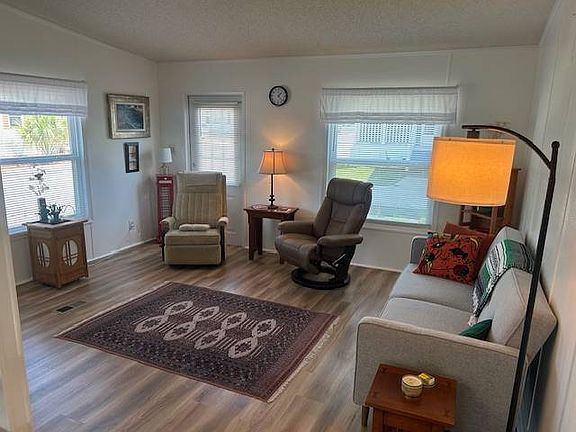 2nd image of 11704 Imperial Oaks Blvd