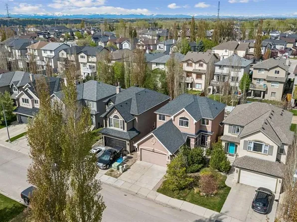 114 E Tuscany Glen Pl NW, Calgary, AB T3L 2Z4