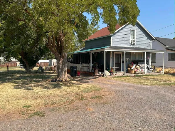 120 S 12th St, Montague, CA 96064