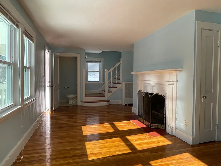 139 Oakdale Rd — Photo 12