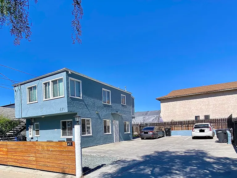 411 G St #A — Photo 1