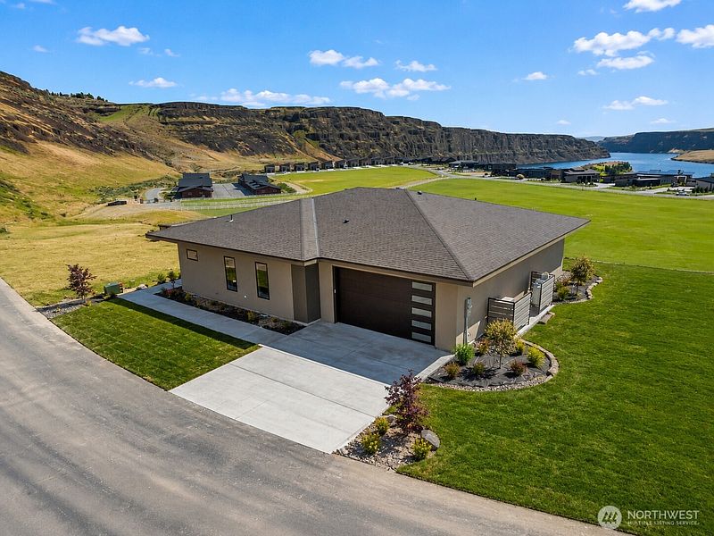5th image of 9604 Ridgeview Drive NW