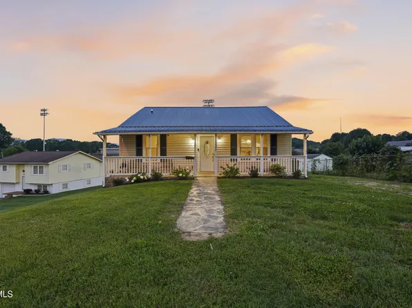322 W Doe Ave, Elizabethton, TN 37643