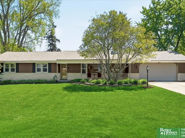5307 Newport Ave, Omaha, NE 68152