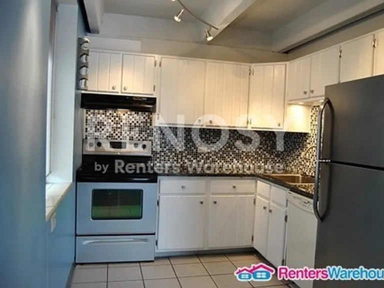 555 E 10th Ave #215 — Photo 8
