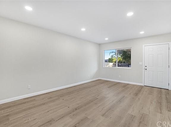 4th image of 14339 Osborne St