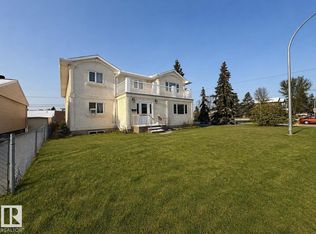 10644 155th St NW, Edmonton, AB T5P2M5