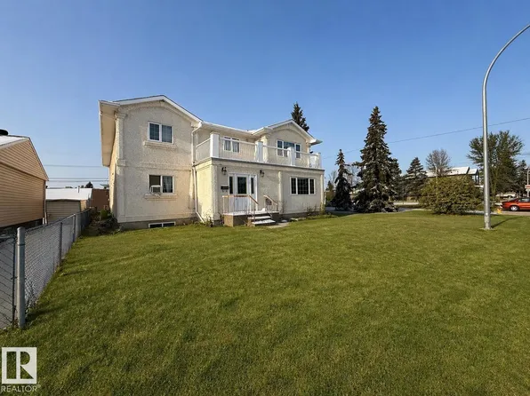 10644 155th St NW, Edmonton, AB T5P 2M5
