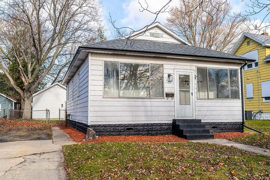 1st image of 1152 W Dale Ave