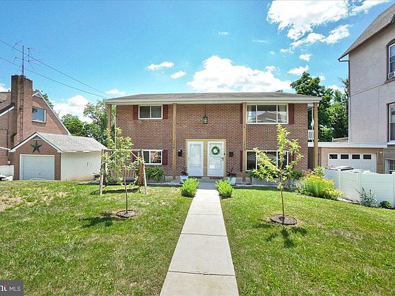 2nd image of 154-156 S Prospect St