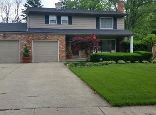 8888 Brittany Dr, Cincinnati, OH 45242