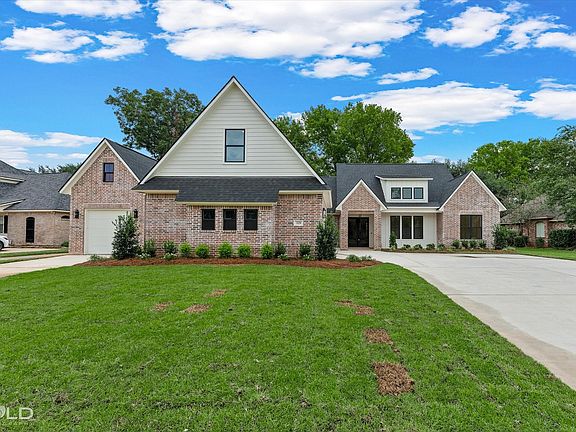 3rd image of 329 Autumn Ridge Dr